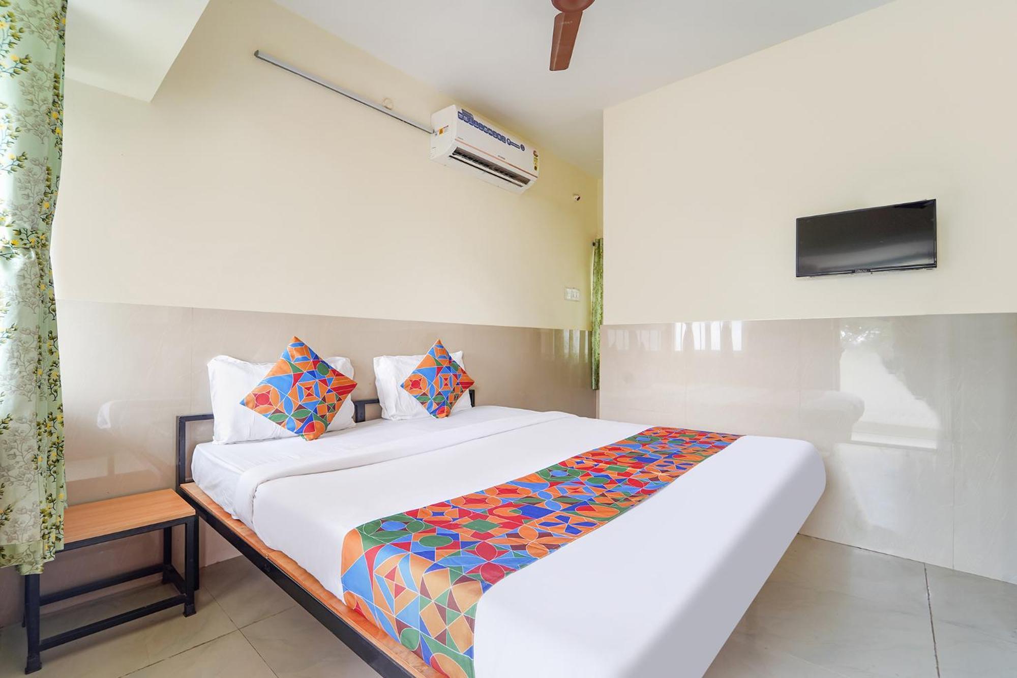 Fabexpress Clover Castle - Nr Coimbatore International Airport Exterior photo